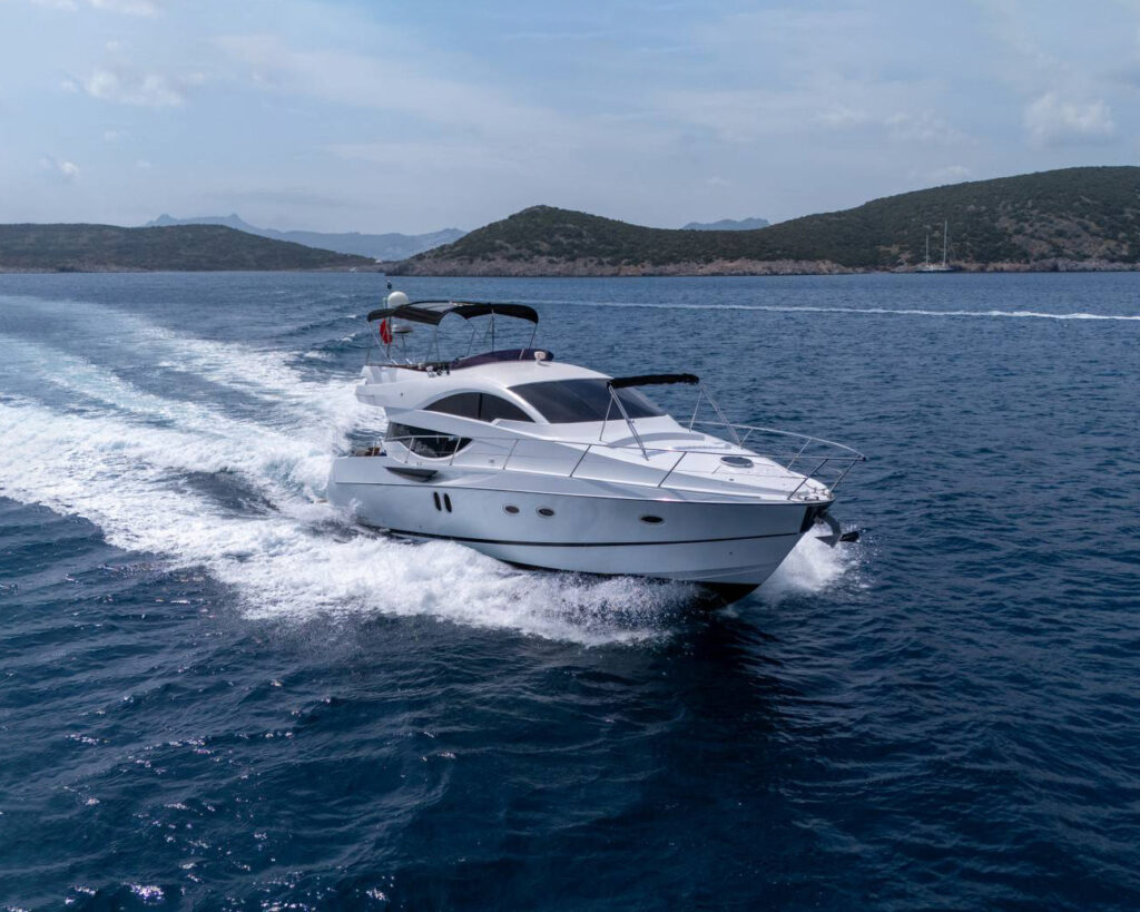 Private Motor Yacht Ruzgar Demir